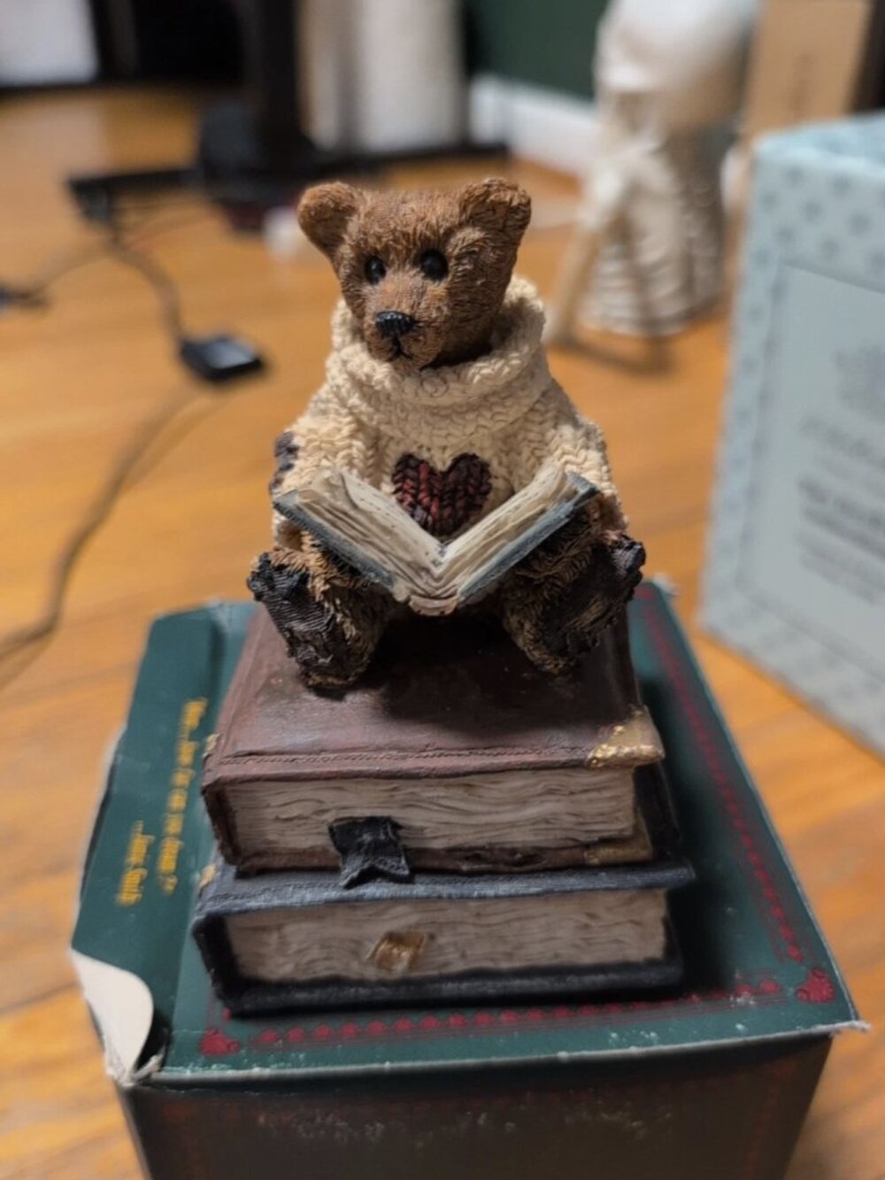 Boyds Bears & Friends Bearstone Collection, Wilson With Love Sonnets